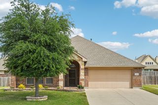 1117 Daventry Drive, Glenn Heights, TX 75154