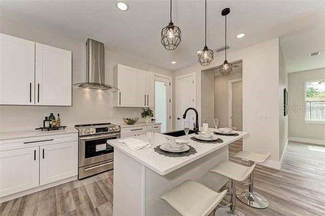 3501 3RD AVENUE N 1, St Petersburg, FL 33713