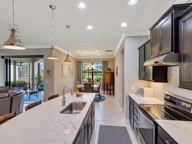 5041 Pendelton Square, Vero Beach, FL 32967