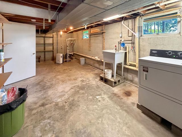 201 A Street, Traer, IA 50675