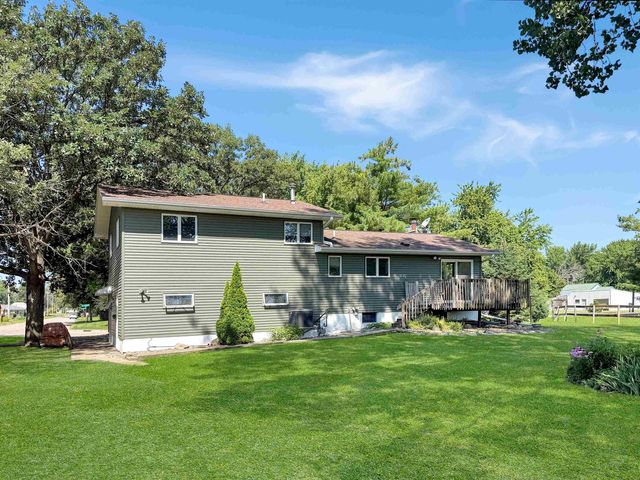 201 A Street, Traer, IA 50675