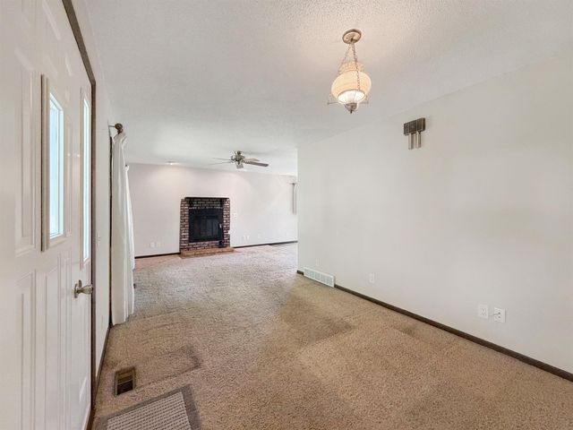 201 A Street, Traer, IA 50675