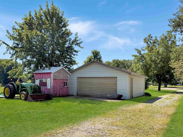 201 A Street, Traer, IA 50675