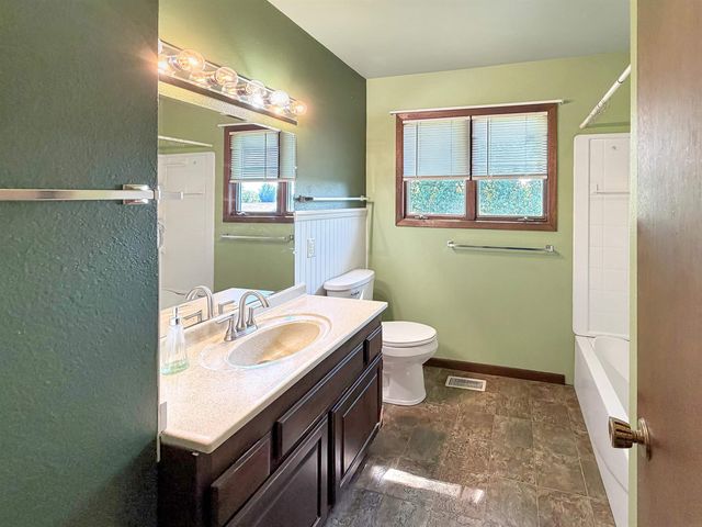 201 A Street, Traer, IA 50675
