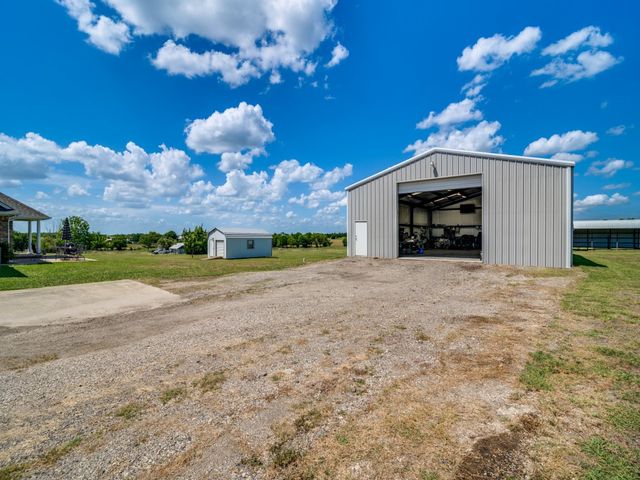 9201 Prairie Chapel Road, Crandall, TX 75114