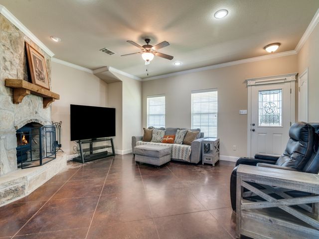 9201 Prairie Chapel Road, Crandall, TX 75114