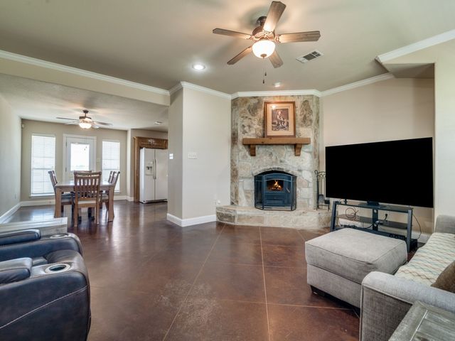 9201 Prairie Chapel Road, Crandall, TX 75114