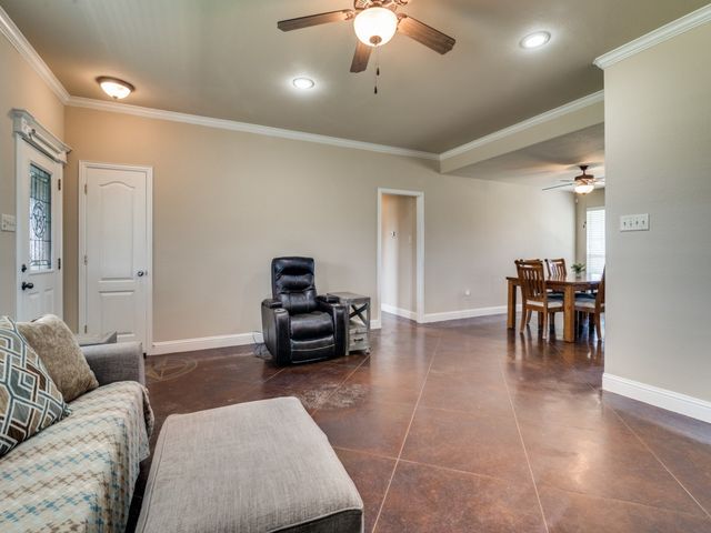 9201 Prairie Chapel Road, Crandall, TX 75114