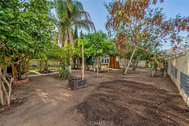 27150 Cypress, Highland, CA 92346