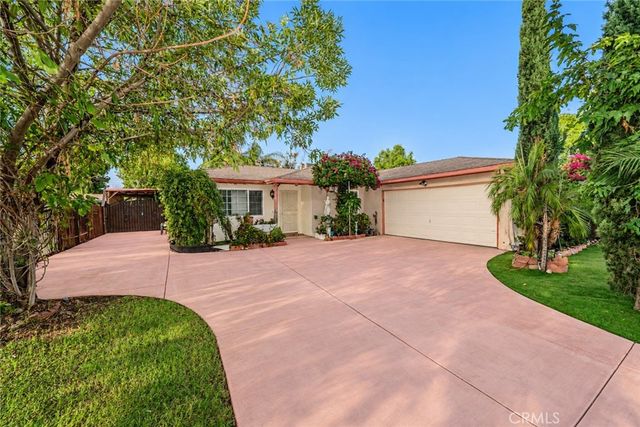 27150 Cypress, Highland, CA 92346