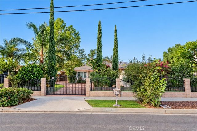 27150 Cypress, Highland, CA 92346