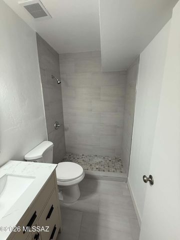 1518 E Hedrick Dr Apt B, Tucson, AZ 85719