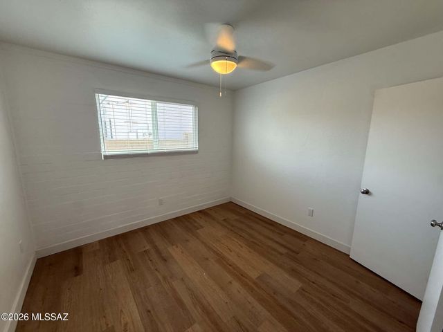 1518 E Hedrick Dr Apt B, Tucson, AZ 85719