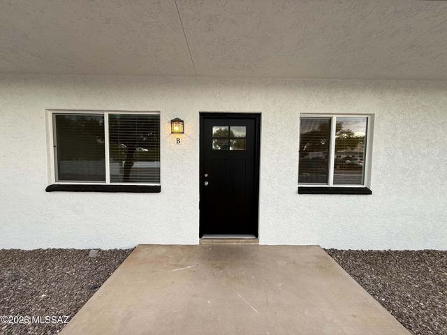 1518 E Hedrick Dr Apt B, Tucson, AZ 85719