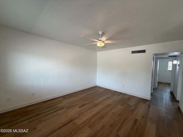 1518 E Hedrick Dr Apt B, Tucson, AZ 85719