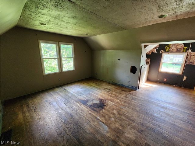 801 Kenilworth Avenue NE, Warren, OH 44483