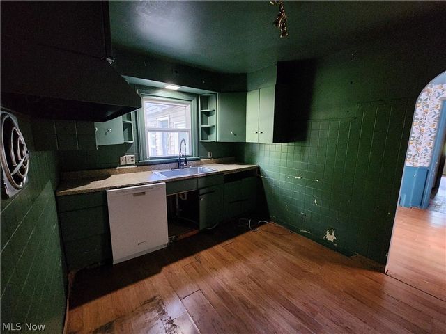 801 Kenilworth Avenue NE, Warren, OH 44483