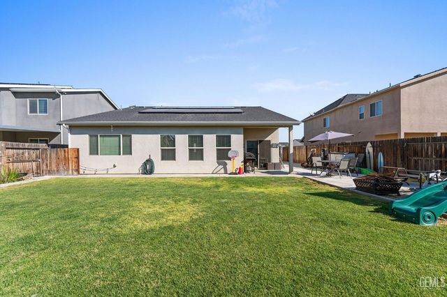 5913 Glen Rose Avenue, Bakersfield, CA 93313