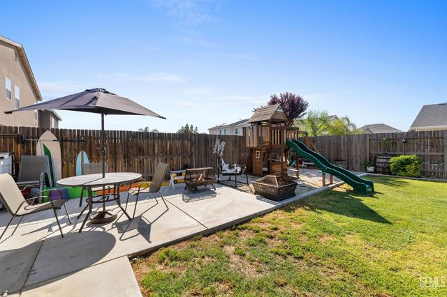 5913 Glen Rose Avenue, Bakersfield, CA 93313