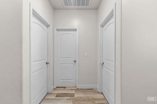 5913 Glen Rose Avenue, Bakersfield, CA 93313