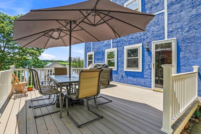 50 Lakeshore Dr, Marlborough, MA 01752