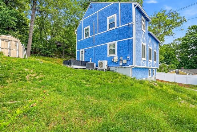 50 Lakeshore Dr, Marlborough, MA 01752