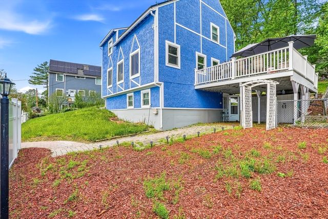 50 Lakeshore Dr, Marlborough, MA 01752