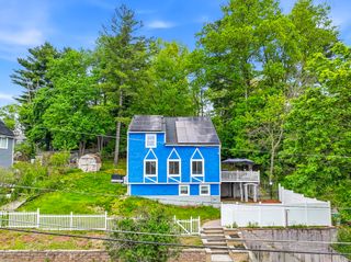 50 Lakeshore Dr, Marlborough, MA 01752