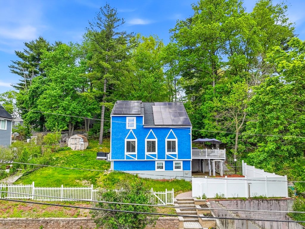 50 Lakeshore Dr, Marlborough, MA 01752