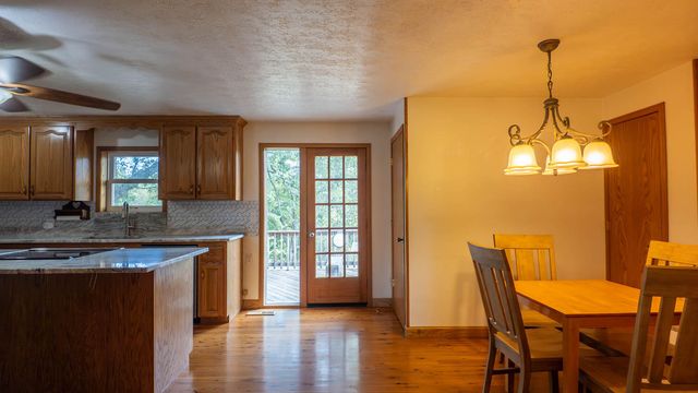 1676 Moonlight Road, Mammoth Spring, AR 72554