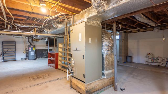 1676 Moonlight Road, Mammoth Spring, AR 72554