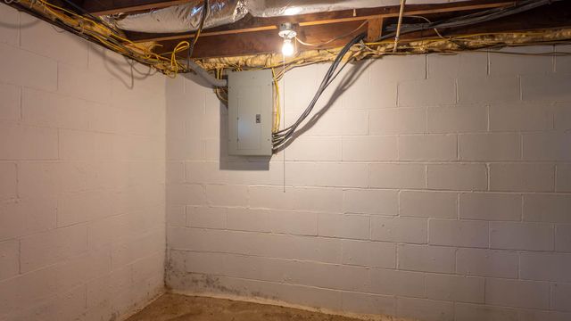 1676 Moonlight Road, Mammoth Spring, AR 72554