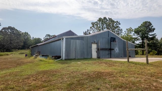 1676 Moonlight Road, Mammoth Spring, AR 72554