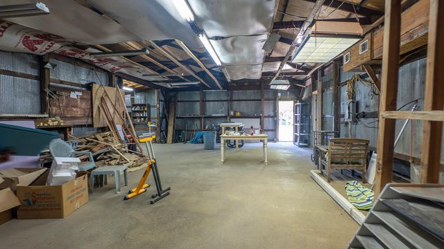 1676 Moonlight Road, Mammoth Spring, AR 72554