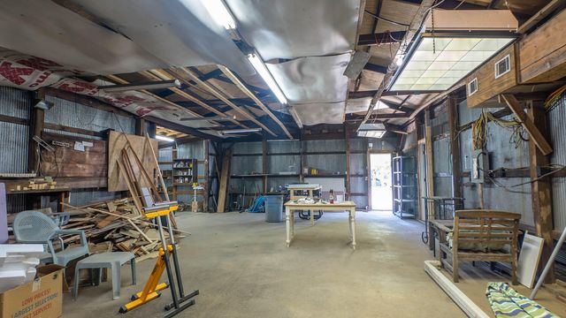 1676 Moonlight Road, Mammoth Spring, AR 72554