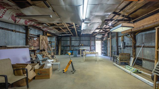 1676 Moonlight Road, Mammoth Spring, AR 72554