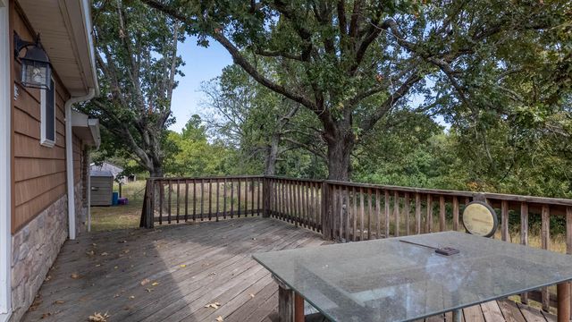 1676 Moonlight Road, Mammoth Spring, AR 72554