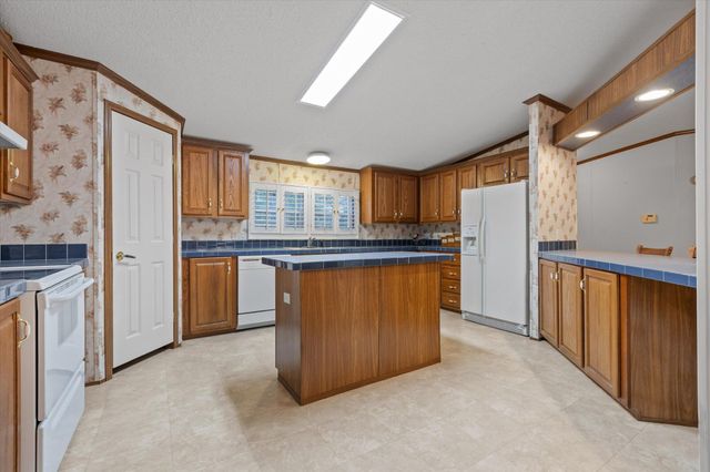 860 Ponderosa Drive, Soddy Daisy, TN 37379