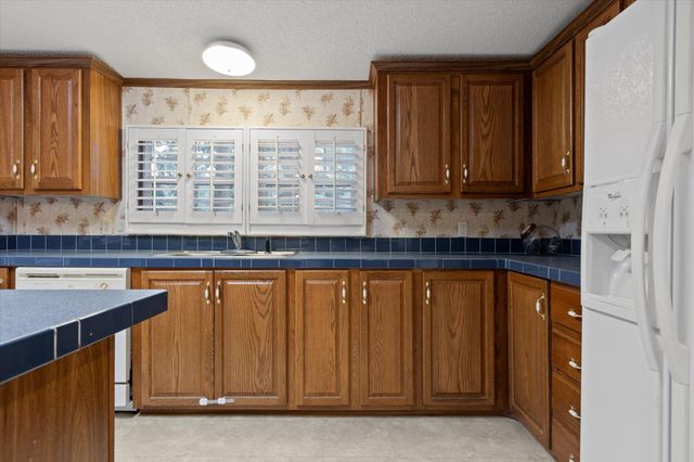 860 Ponderosa Drive, Soddy Daisy, TN 37379
