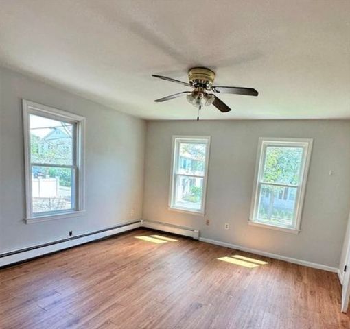 17 Albertina St 1R, Quincy, MA 02169