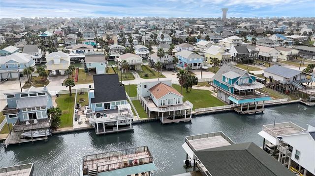 22110 Deaf P Smith Drive, Galveston, TX 77554