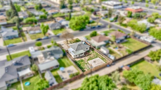 209 Emerson Ave, Modesto, CA 95350