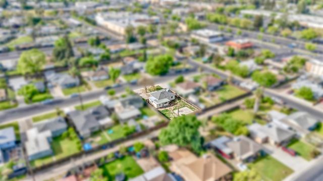 209 Emerson Ave, Modesto, CA 95350