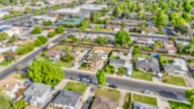 209 Emerson Ave, Modesto, CA 95350