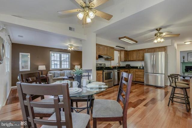 5820 SILCHESTER ST, Burke, VA 22015