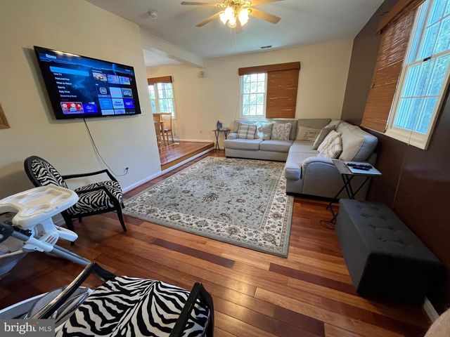 5820 SILCHESTER ST, Burke, VA 22015