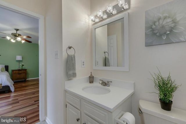 5820 SILCHESTER ST, Burke, VA 22015