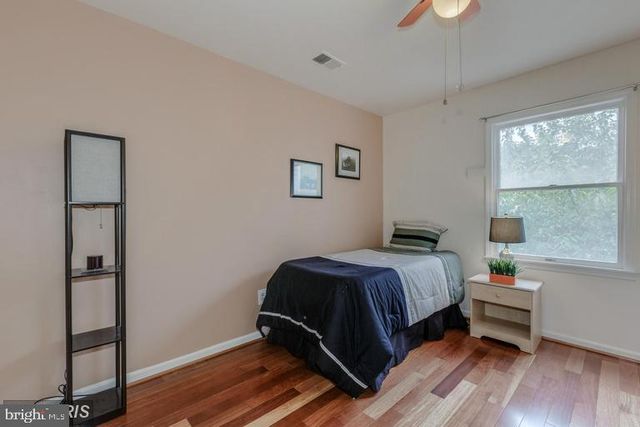 5820 SILCHESTER ST, Burke, VA 22015