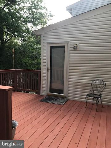 5820 SILCHESTER ST, Burke, VA 22015