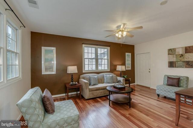 5820 SILCHESTER ST, Burke, VA 22015